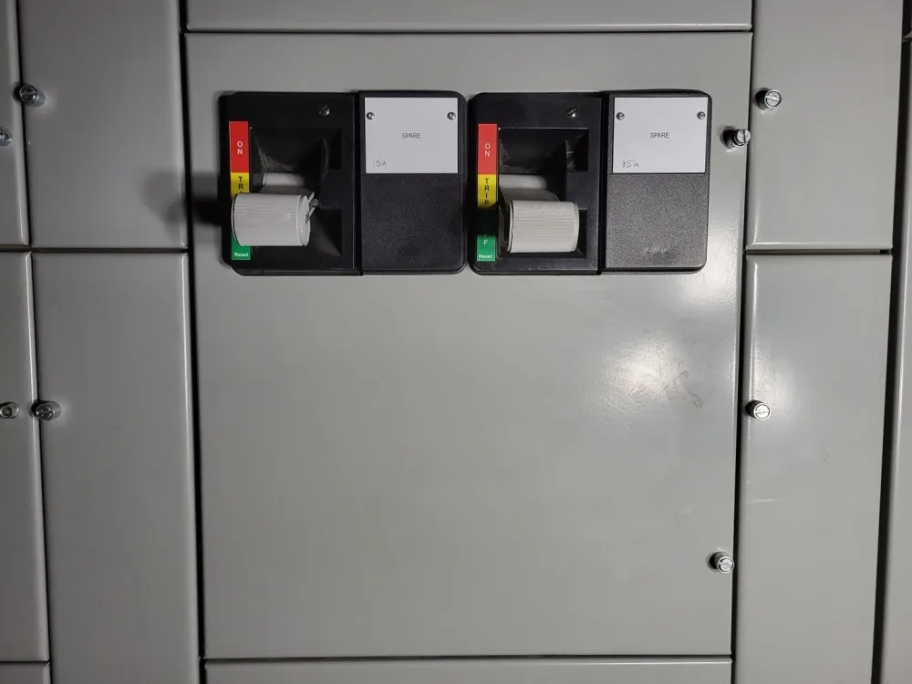 15/60A, 3 Pole, 600V, Disconnect Switch HFD3015,HFD3060 Freedom 2100 MCC Compatibel met RJ45