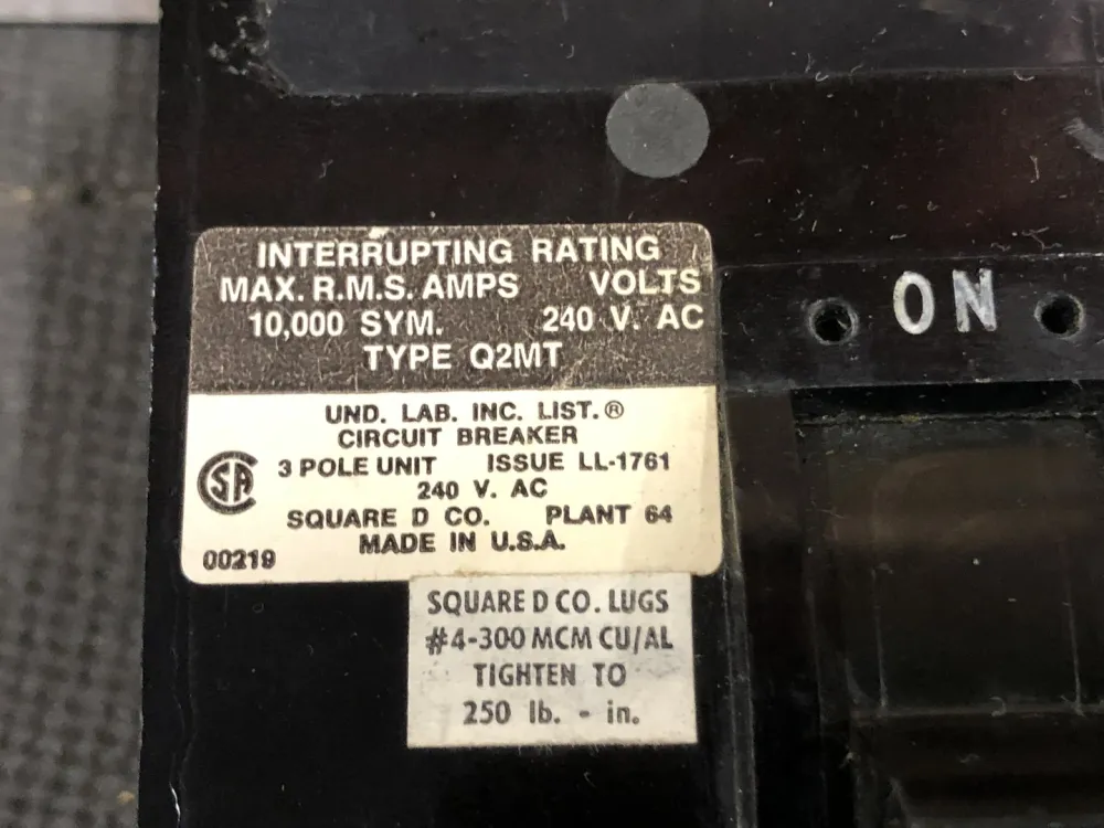 225 Amp, 3 Pole, 600 volts Circuit Breaker Q2M3225MT