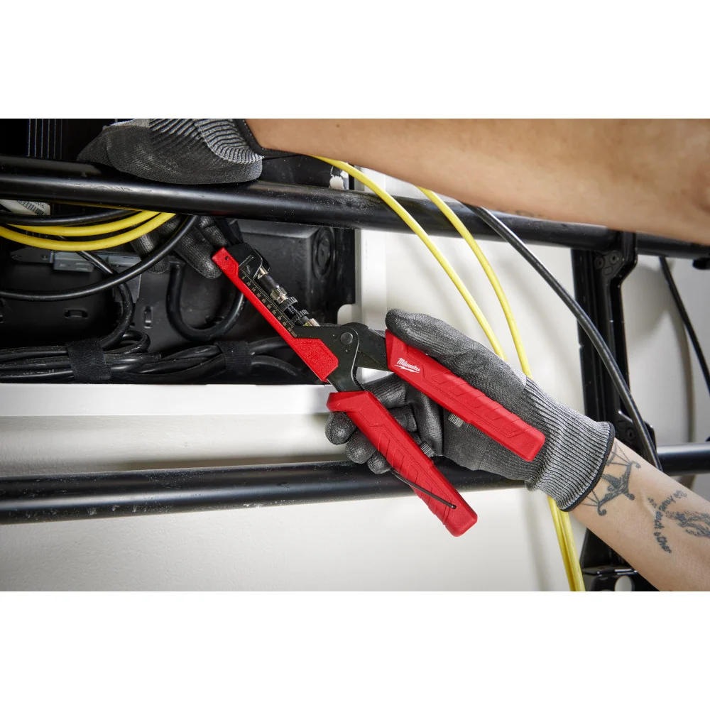 Wereldreis MILWAUKEE Extra lang Reach Compression Coax Crimper