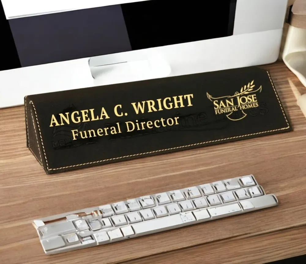 Funeral Home Black-Gold Van leer Name Plate Desk Wedge