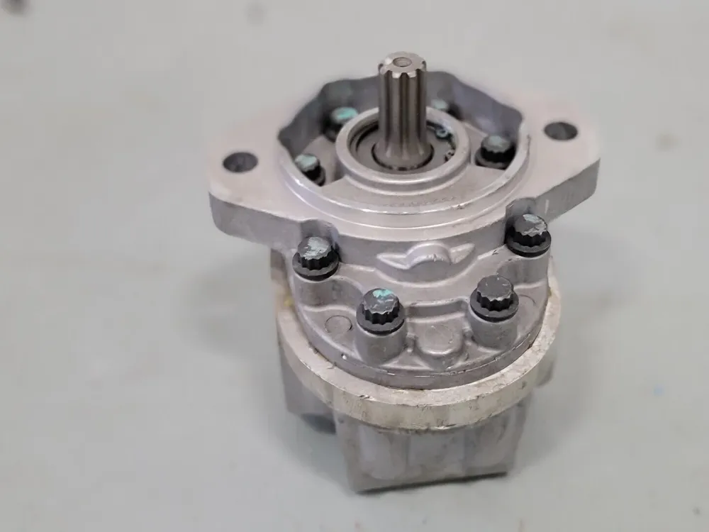 Hydraulic Gear Pump 26703-DAH, B110824JG