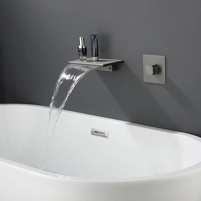 Deck Mounted Koperen Roman Tub Faucet Waterfall Low Arc Roman Tub Faucet Silver