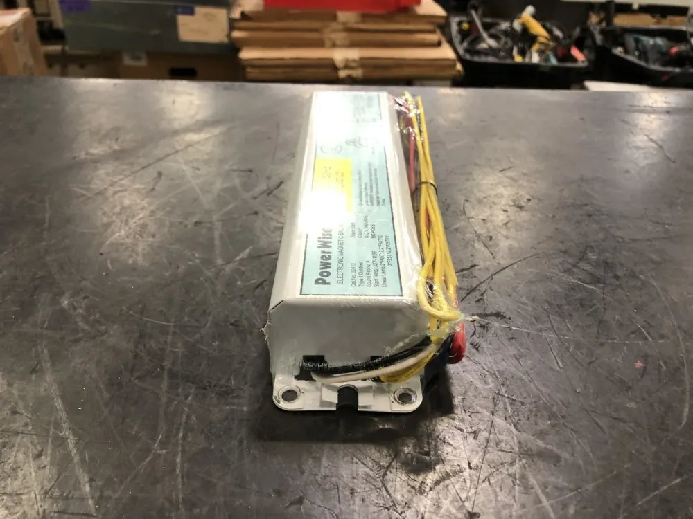 120 Volts 2 Lamps Electronic Magnetic Ballast 82412