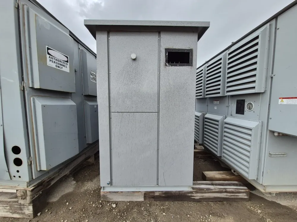 500 kVA Transformer, 4160 pri. volts, 600Y/347 sec. volts 3R Enclosure met Nachtzicht