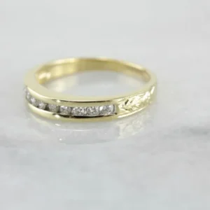 Channel Set Diamond Wedding Band Polished Yellow Gouden