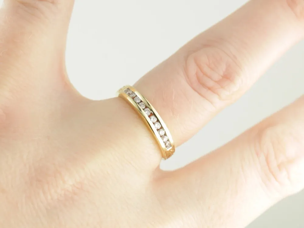 Channel Set Diamond Wedding Band Polished Yellow Gouden
