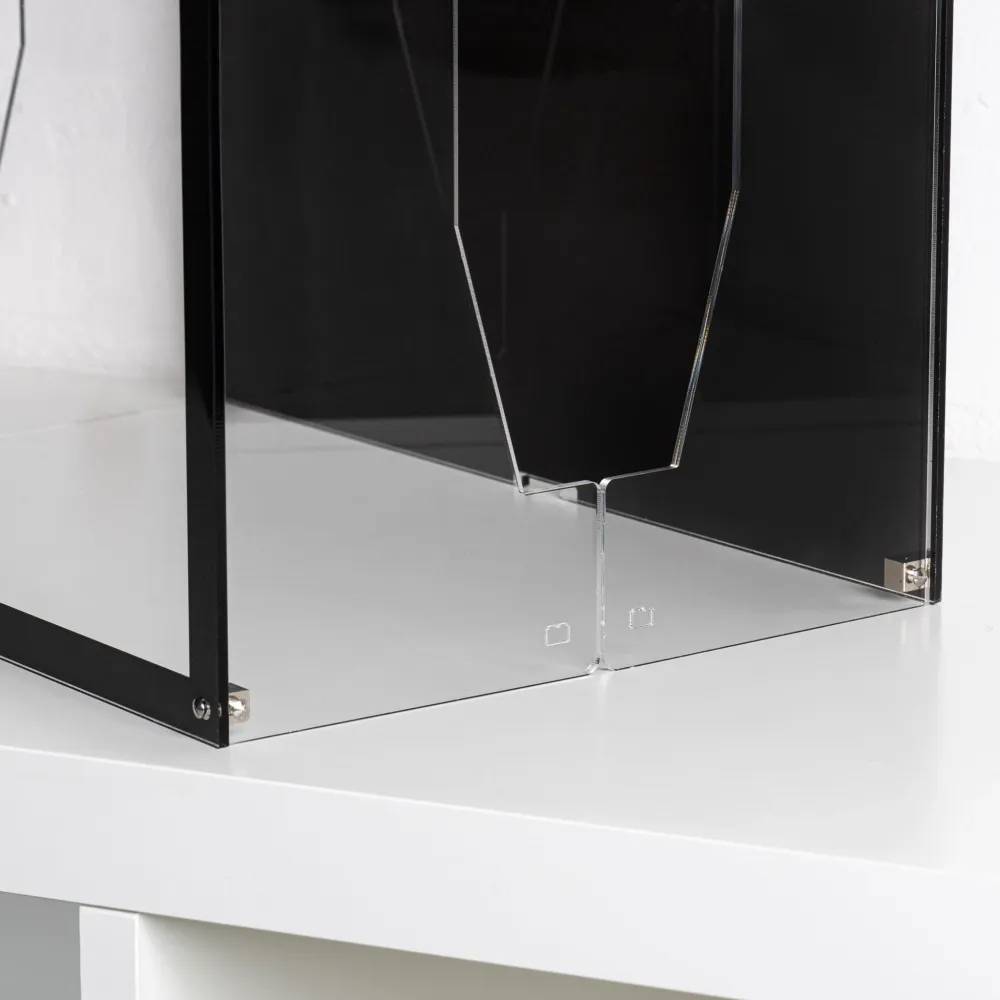 Massief Colour Window Display Solution IKEA® KALLAX voor smalle deuren