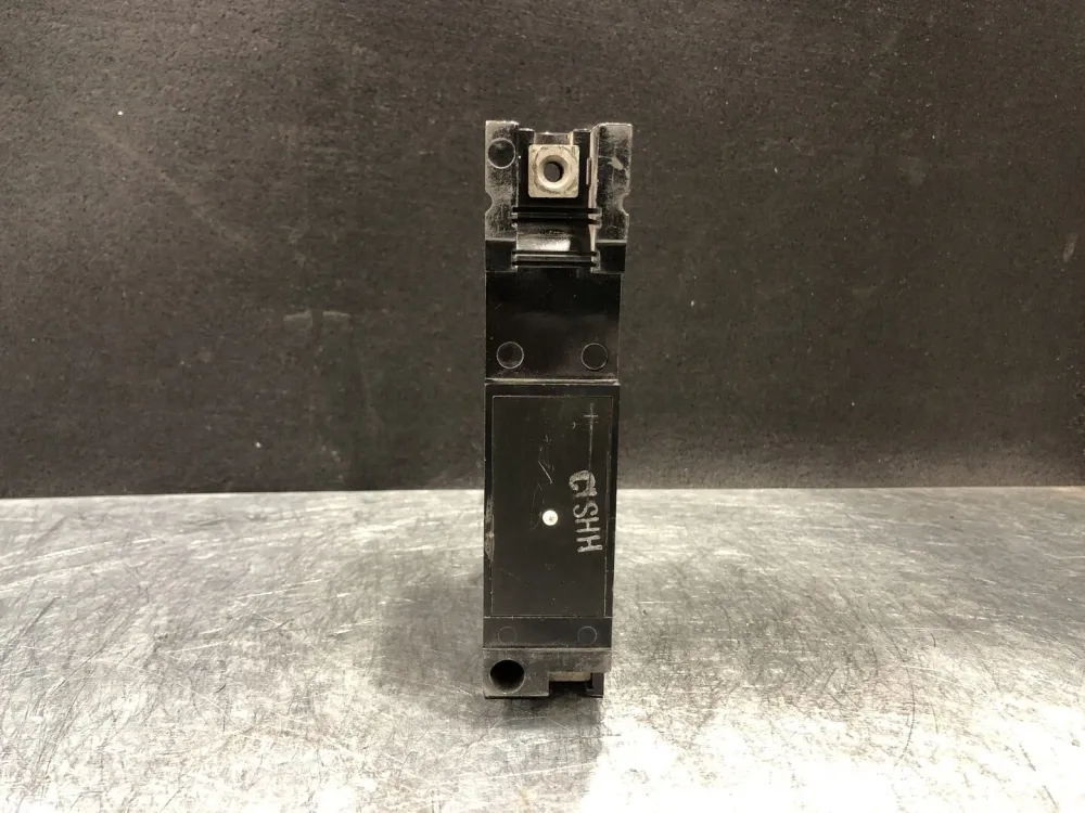 20 Amp, 1 Pole, 120 Volts Circuit Breaker EA1020