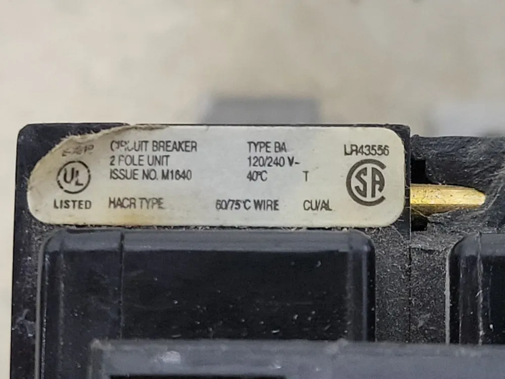 35 Amp, 2 Pole, 120/240 volts Circuit Breaker BAB2035