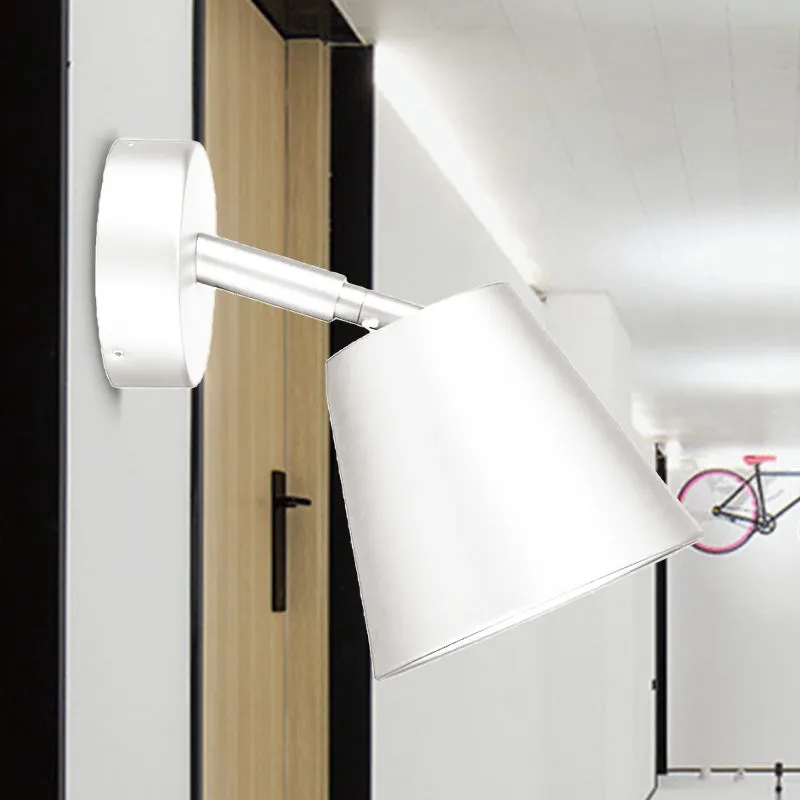 Taps toelopende wandlamp Blaker minimalistisch metaal 1-kops LED-badkamer wandmontage verlichting wit/chroom