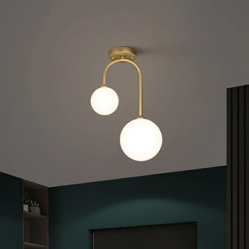 Bolvormige semi-inbouwplafondlamp Minimalistisch melkachtig glas 2-koppige gouden inbouwverlichting voor Woonkamer