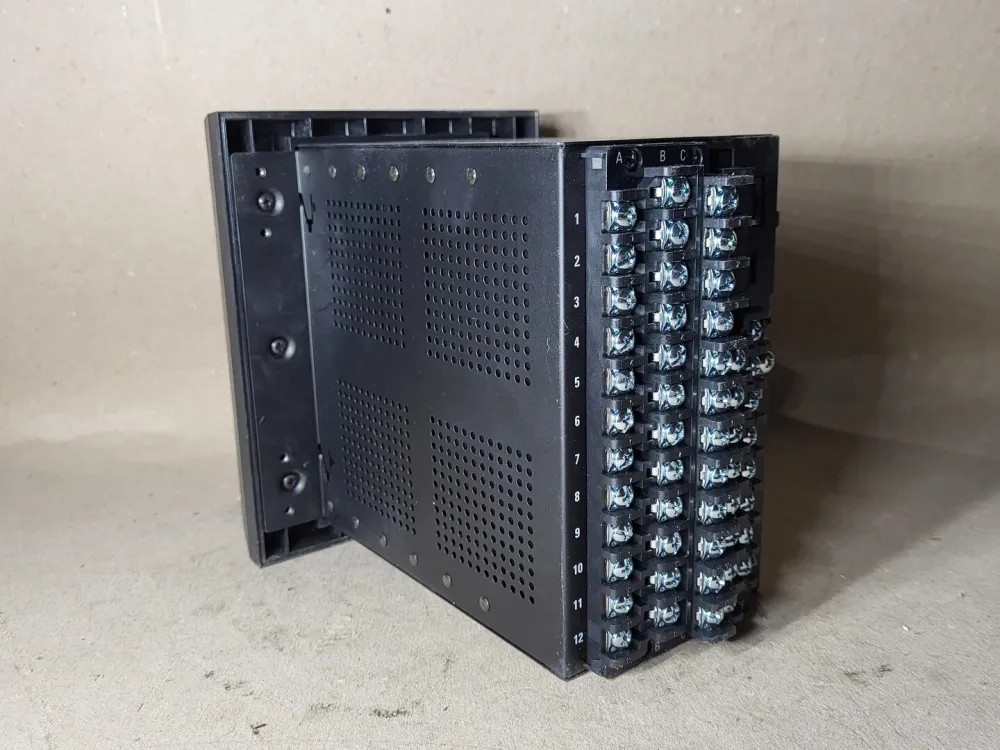 Multilin 339 Motor Protection 339-E-P5-G5-H-R-S-N-P-3E-D-H, Series 339
