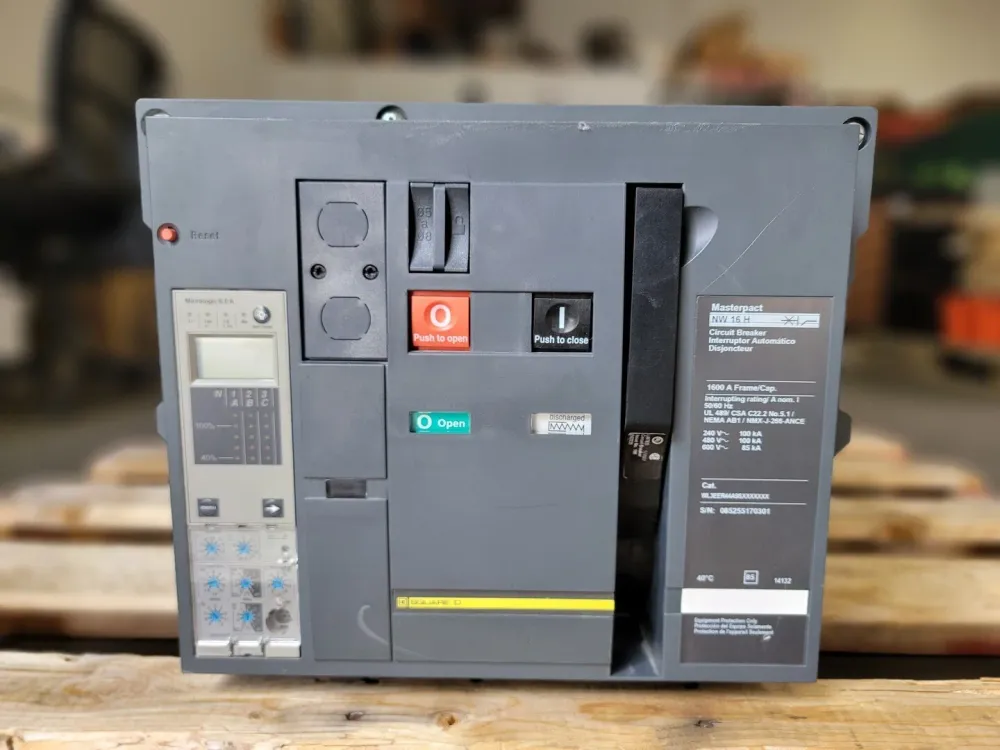 1600 Amp, 3 Pole, 600 Volt Circuit Breaker w/ Matching Rack NW16H