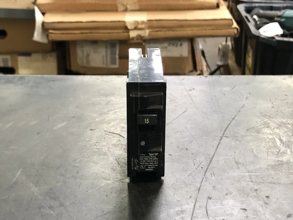 15 Amp, 1 Pole, 120/240 volts Circuit Breaker QP115