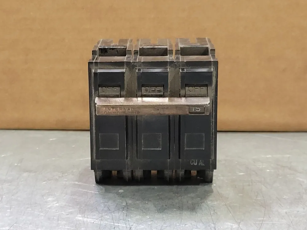 15 Amp, 3 Pole, 120/240 volts Circuit Breaker THQL315