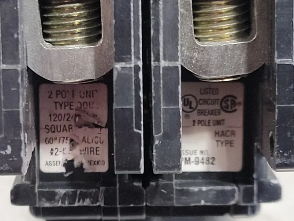 15 Amp, 2 Pole, 120/240 volts Circuit Breaker QOU215