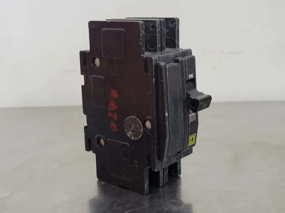 15 Amp, 2 Pole, 120/240 volts Circuit Breaker QOU215