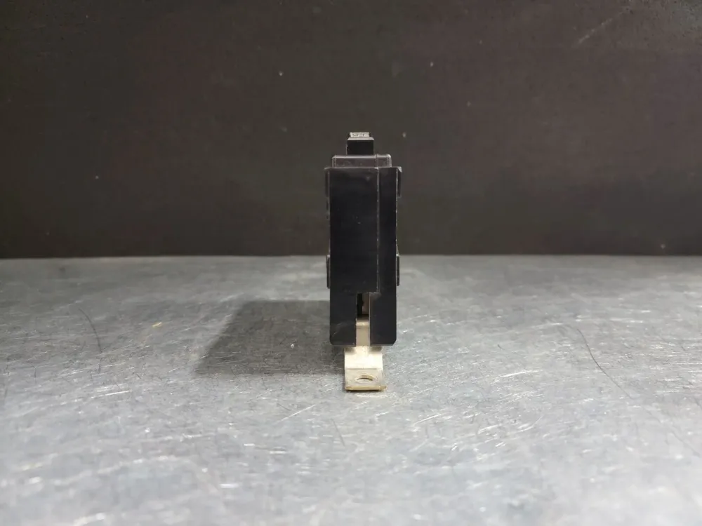 15 Amp, 1 Pole, 240 volts Circuit Breaker BA115