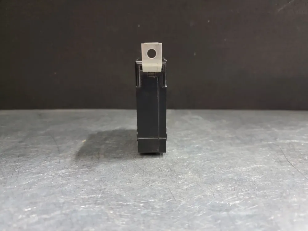 15 Amp, 1 Pole, 240 volts Circuit Breaker BA115