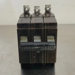 15 Amp, 3 Pole, 240 volts Circuit Breaker CHB315 voor Zonnepanelen