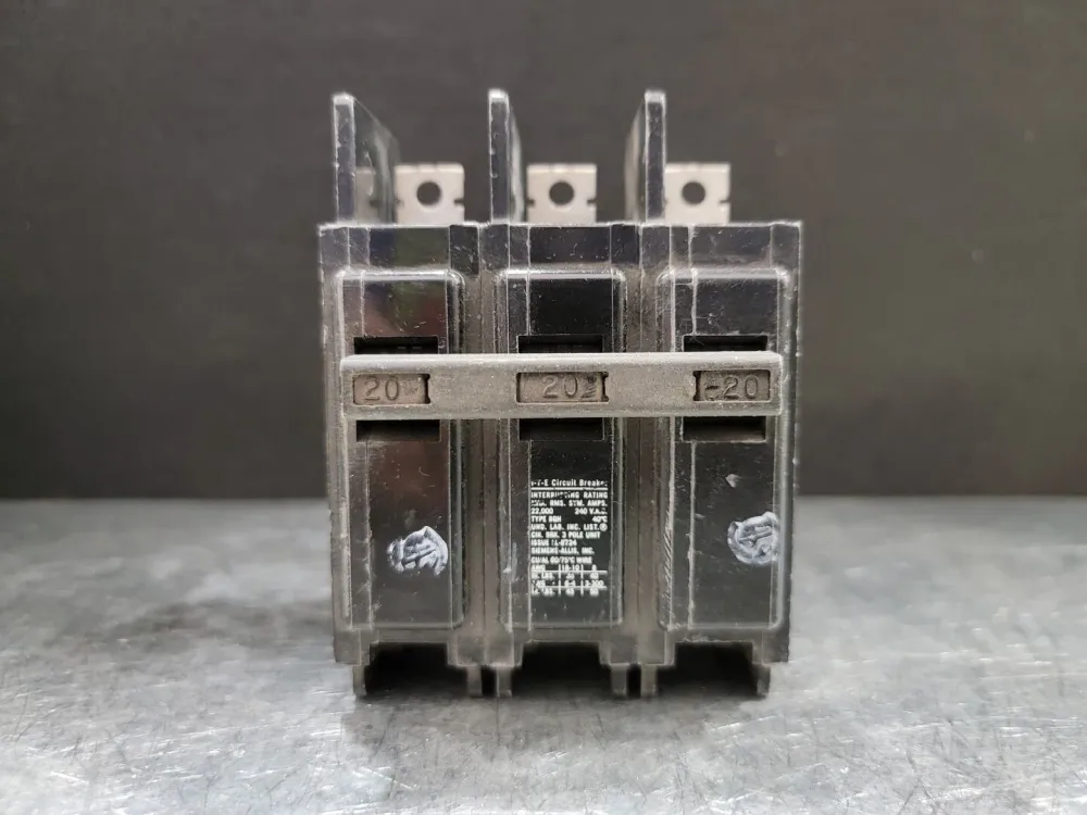 20 Amp, 3 Pole, 240 Volts Circuit Breaker BQ3B020H