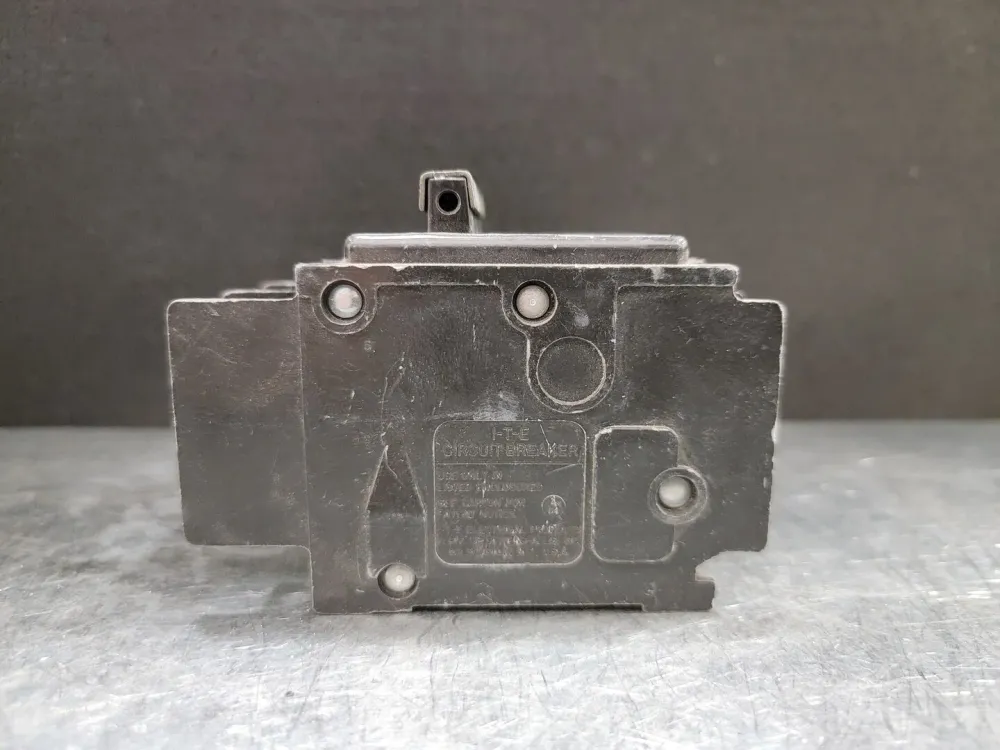 20 Amp, 3 Pole, 240 Volts Circuit Breaker BQ3B020H