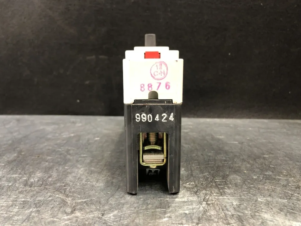 15 Amp, 1 Pole, 346 volts Circuit Breaker FDB1015