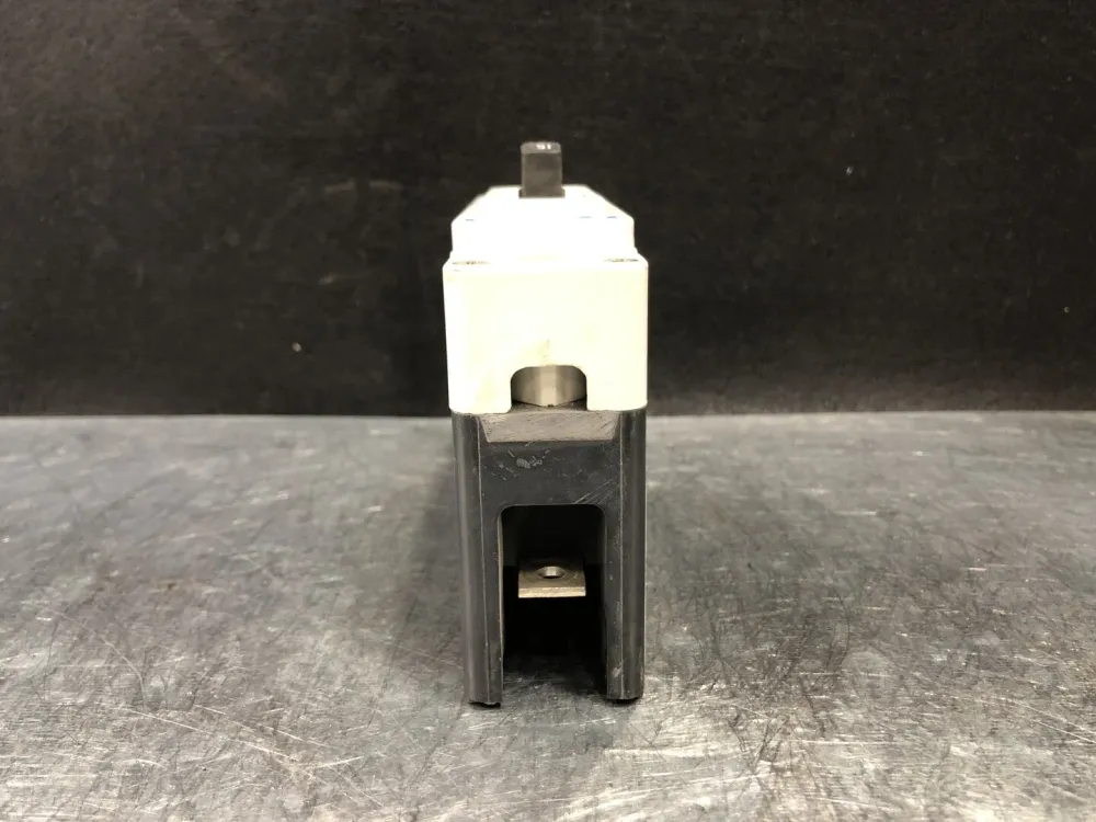 15 Amp, 1 Pole, 346 volts Circuit Breaker FDB1015