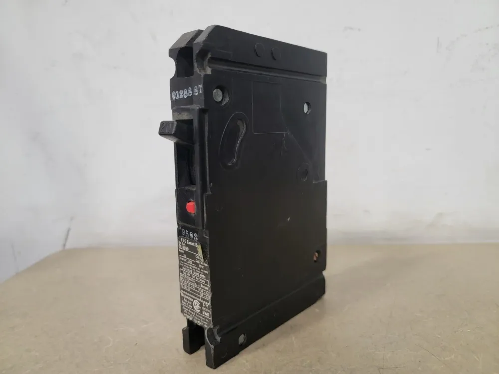20 Amp, 1 Pole, 350 Volts Circuit Breaker E61B020