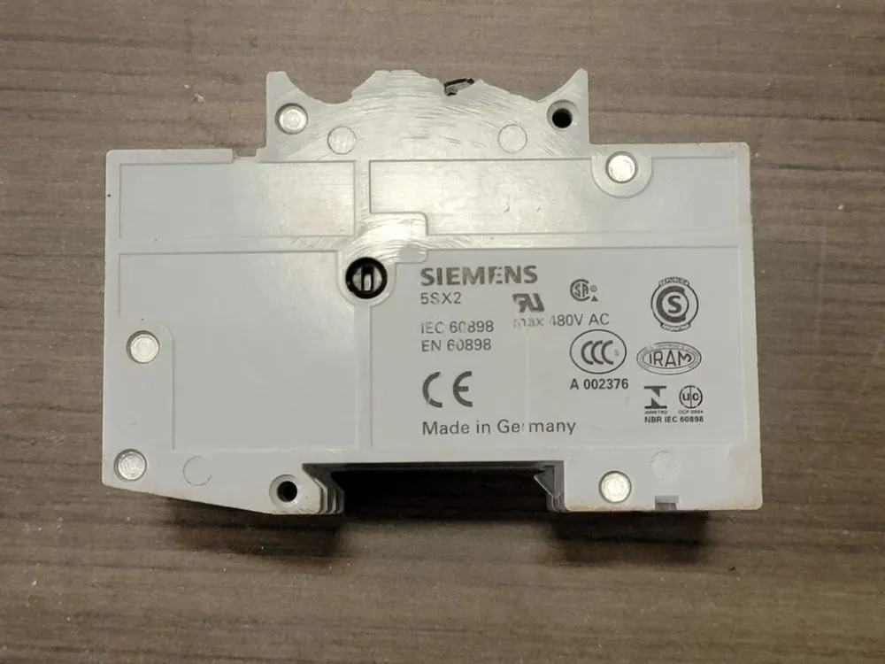 6 Amp, 3 Pole, 400 volts Circuit Breaker 5SX23-D6