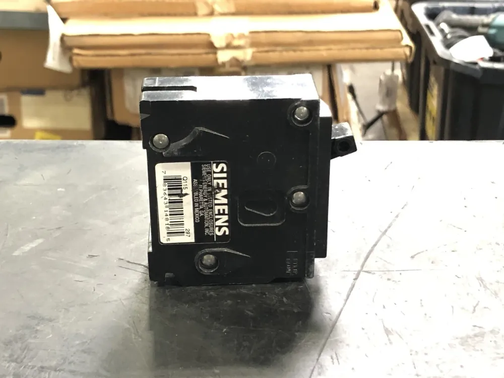 Industrieel zware 15 Amp, 1 Pole, 120/240 volts Circuit Breaker QP115