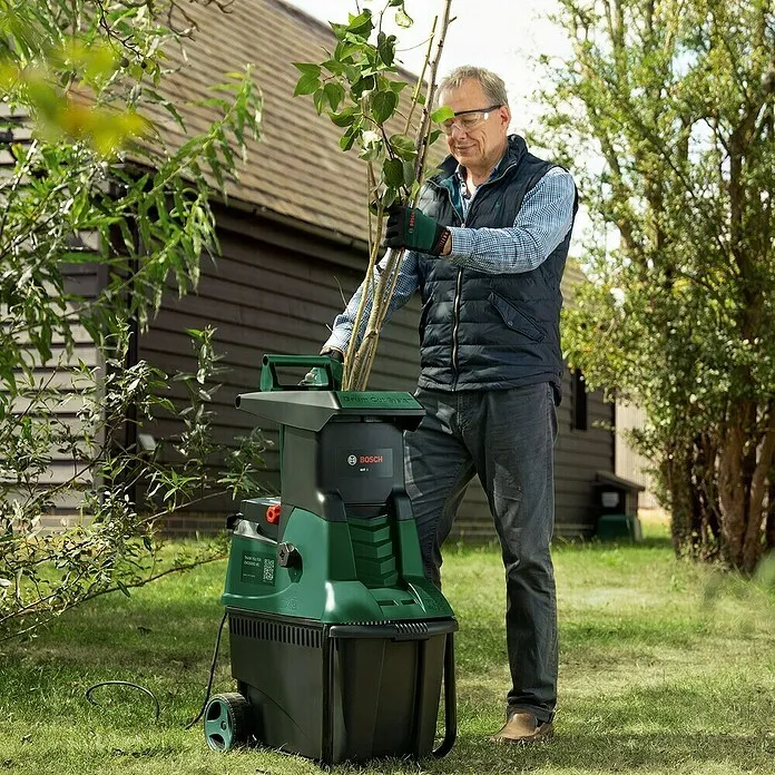 Bosch Elektrische fluisterhakselaar AXT 25 D - Max. takdikte: 4 cm, 2.500 W