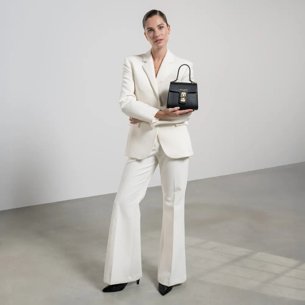 Femme Forte Simone Pocket zwarte leren handtas van kalfsleer
