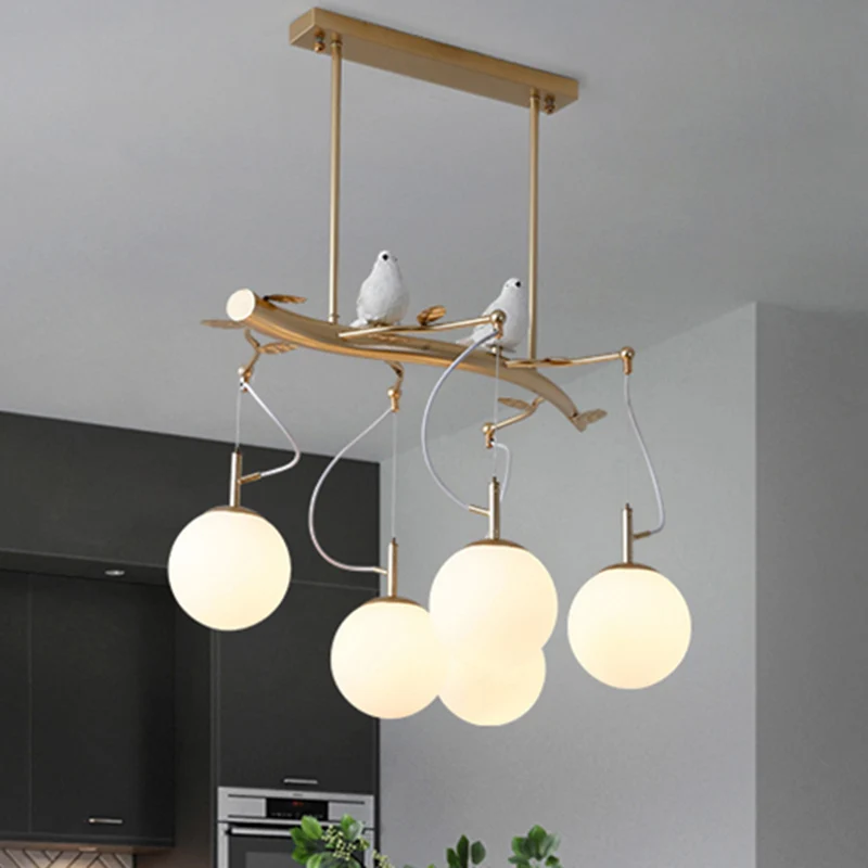 Oplaadbare LED Gouden plantvormige hanglamp Eigentijdse hanglamp van opaalglas met matglas voor hotel