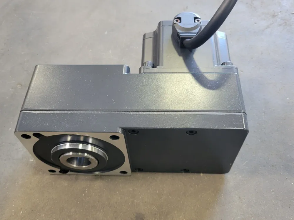 30:1 Ratio, Gear Head GFS6G30FR w/ 1/4 hp Brushless DC Motor