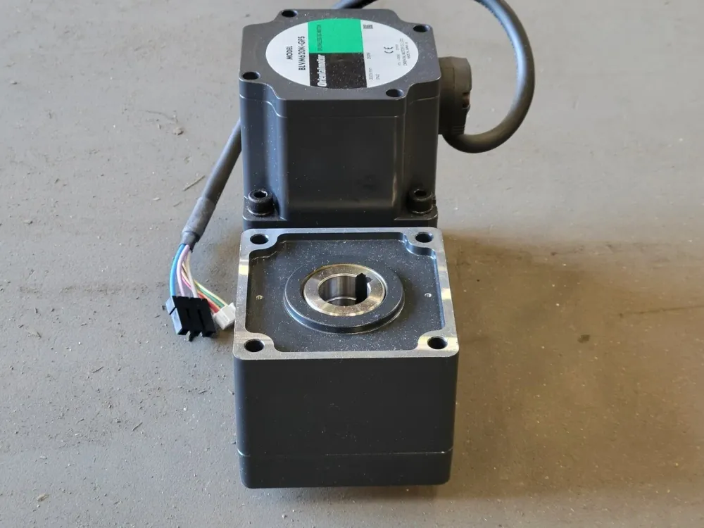 30:1 Ratio, Gear Head GFS6G30FR w/ 1/4 hp Brushless DC Motor