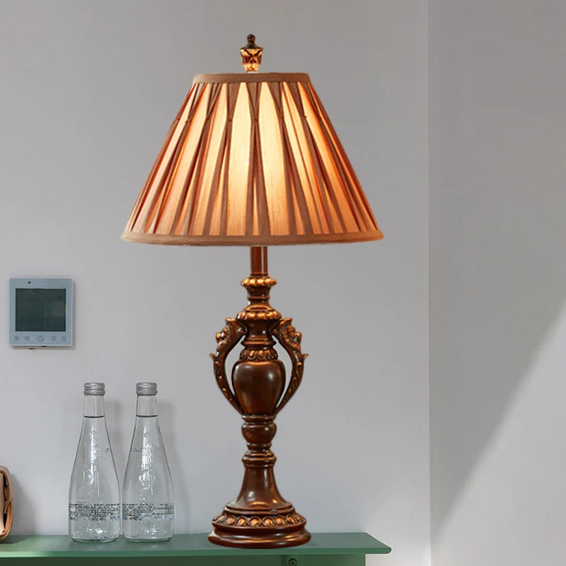 Energiezuinige HID 23 "/27" hoge 1-kops stoffen tafellamp antieke stijl bruin conisch gevormd woonkamer nachtkastje lamp