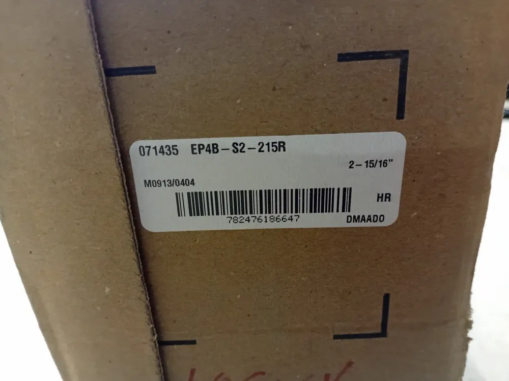 Pillow Block Bearing 2-15/16" Bore, EP4B-S2-215R vanuit Zweeds Ontwerp