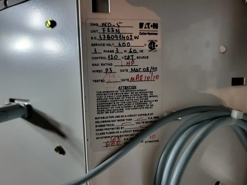 1 hp, 600V, 3-Ph VFD SVX002A1-5A4N1 Bucket Freedom 2100 MCC Frame