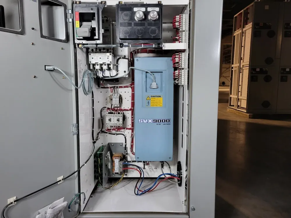 3 hp, 600V, 3-Ph VFD SVX002A1-5A4N1 Bucket Freedom 2100 MCC Frame