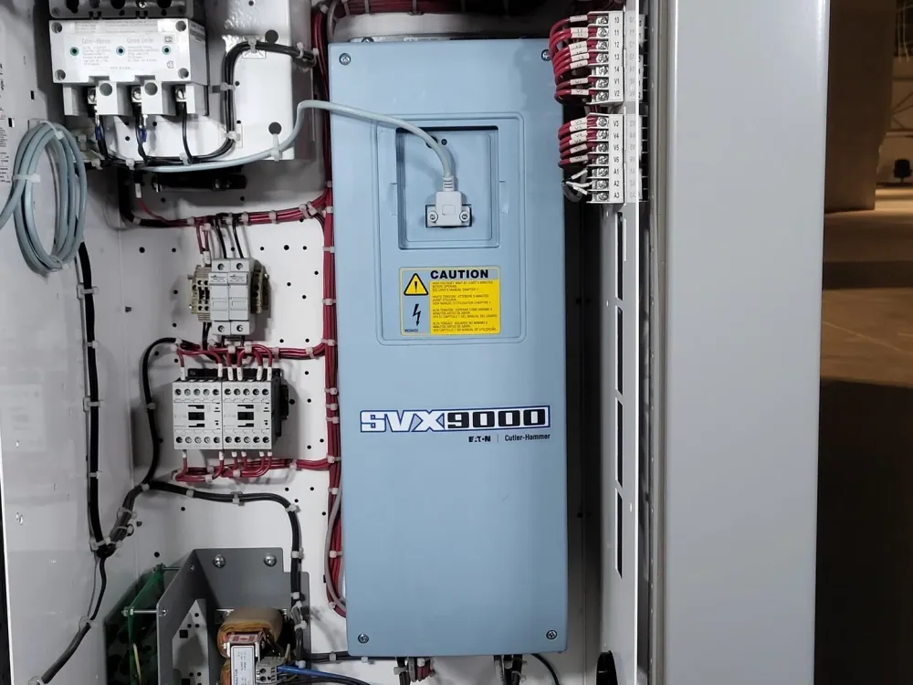 3 hp, 600V, 3-Ph VFD SVX002A1-5A4N1 Bucket Freedom 2100 MCC Frame