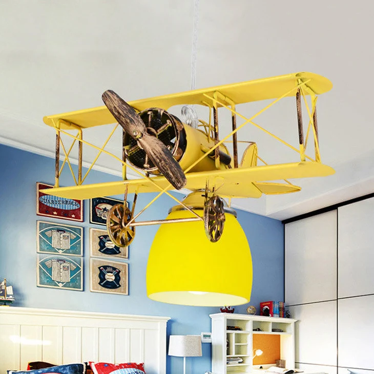 Industriële Stijl Strak eigentijds gevechtsvliegtuig kroonluchter metalen hanglamp voor kinderslaapkamer, blauw/rood/geel