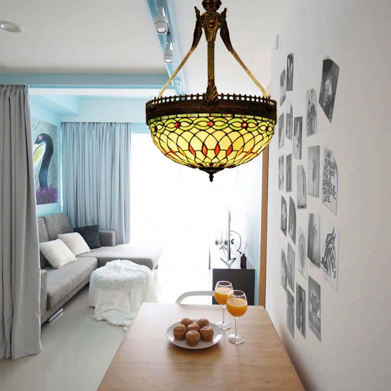3 Lichten Dragonfly Kroonluchter Lichtpunt Tiffany Stijl Geel/Oranje/Roze en Wit Gebrandschilderd Glas Hanglamp met 3 Lich...