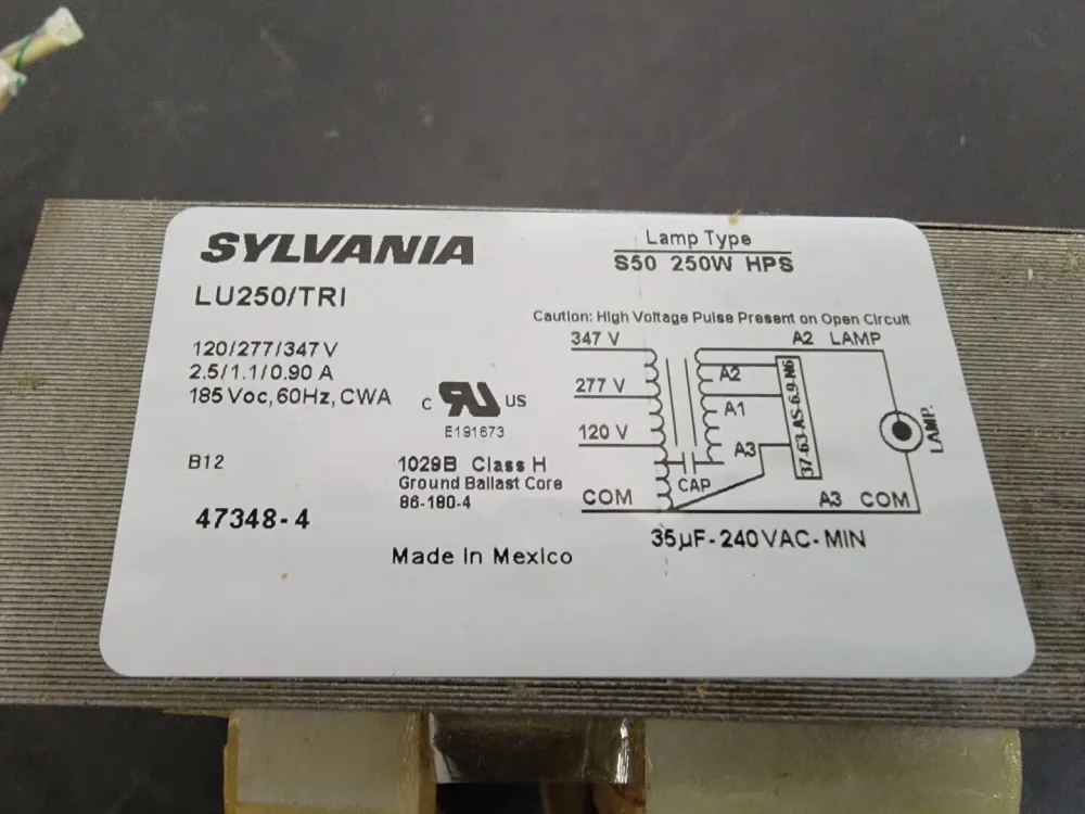 120 Volts 2 Lamps Magnetic Ballast w/ Ignitor and Capacitor LU250/TRI