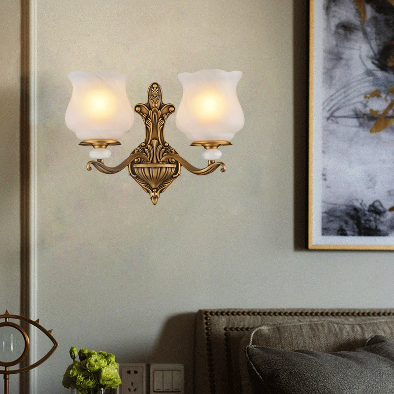 Wandkandelaar met 1/2 kop, verlichting traditionele stijl, bloemblaadjesschaduw, matglazen wandlamp messing | Snel Leverbaar