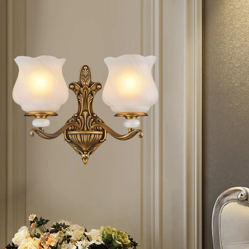 Wandkandelaar met 1/2 kop, verlichting traditionele stijl, bloemblaadjesschaduw, matglazen wandlamp messing | Snel Leverbaar