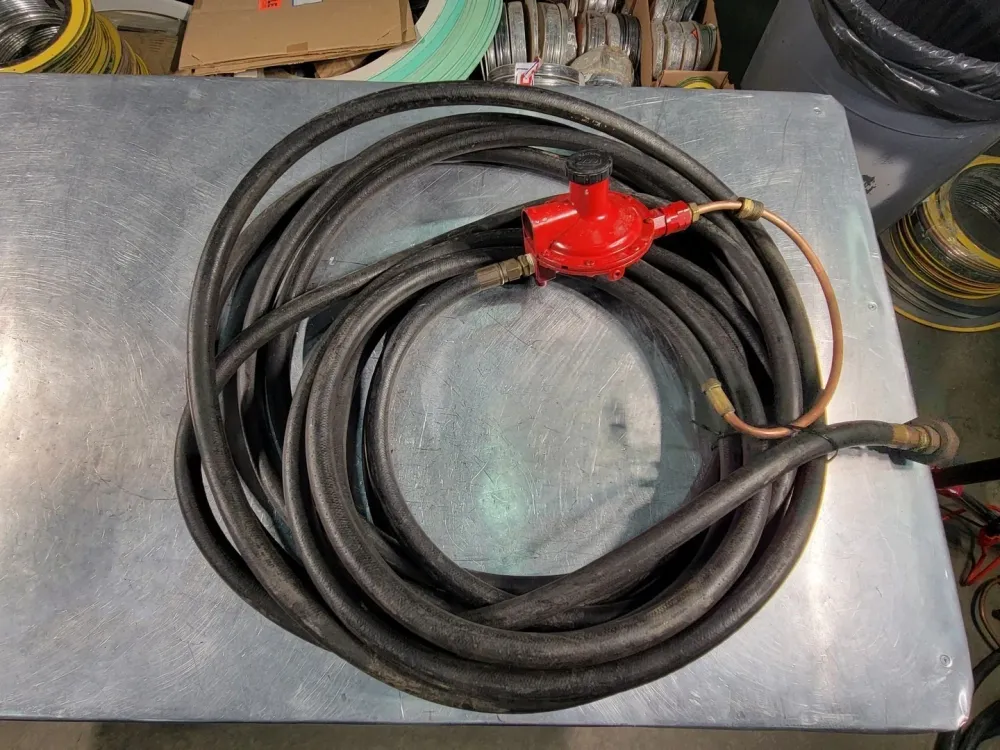 Gas Regulator LV4403 & Hose