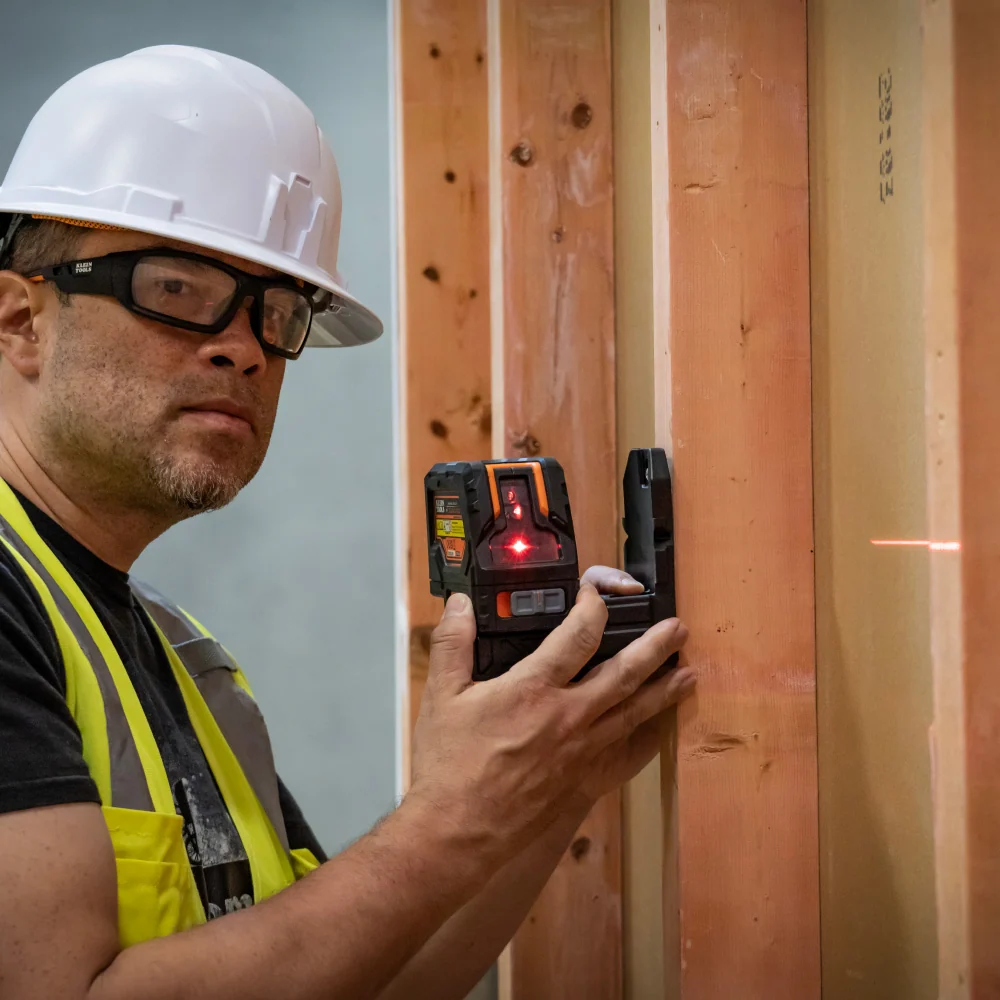 KLEIN TOOLS Self-Leveling Red Cross-Line Level & Rood Plumb Spot Laser Level