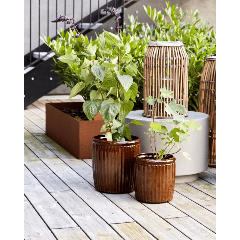House Doctor Groove bloempotten, Bruin voor zware laden