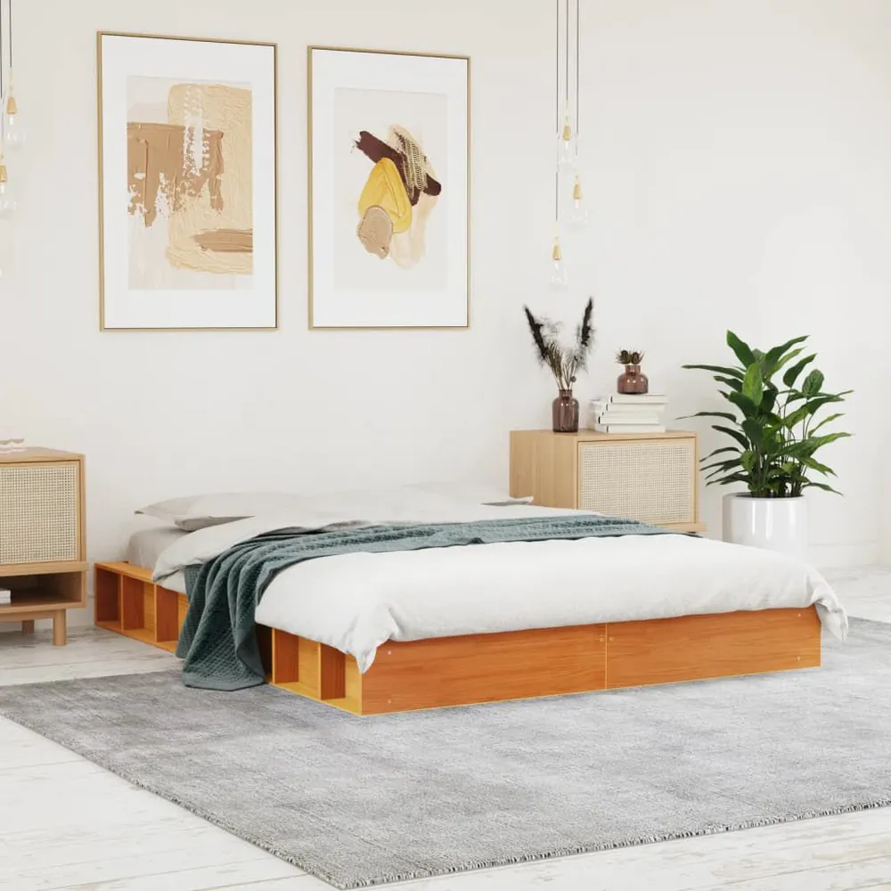 Bedframe zonder matras massief grenenhout wasbruin 135x190 cm